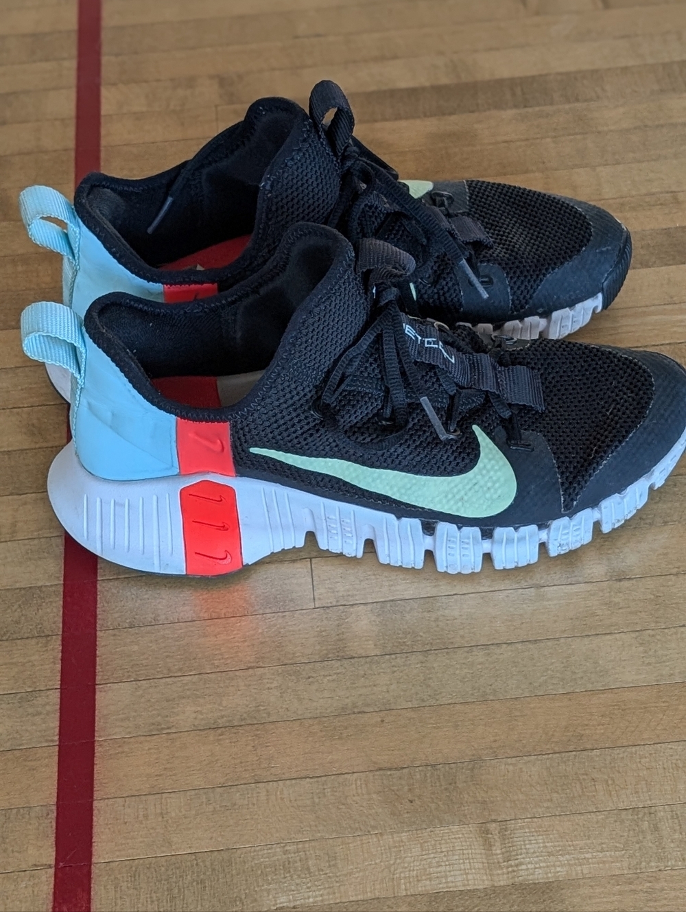 Nike Wmns Free Metcon 3 'Glacier Ice Crimson'